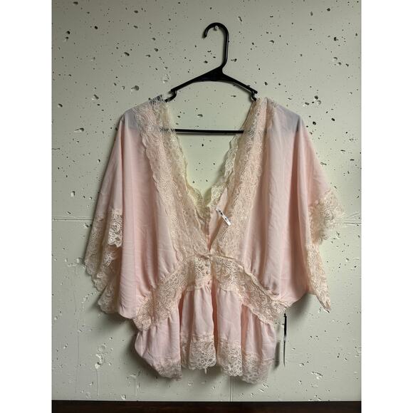 3rd Malt Pink Lace Kimono Blouse Top Size Medium NEW WITH TAGS - Picture 2 of 4